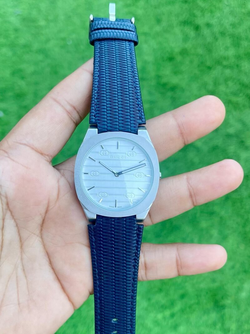 GUCCI LETHER PIN BUCKLE ORIGINAL