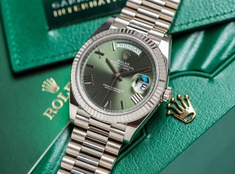 ROLEX OYSTER PERPETUAL DATEJUST PREMIUM