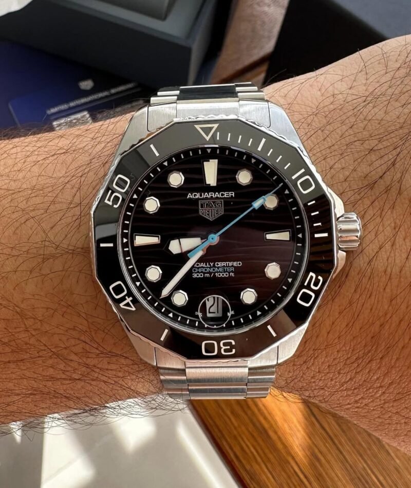 TAG HEUER AQUARACER PROFESSIONAL 300 PREMIUM