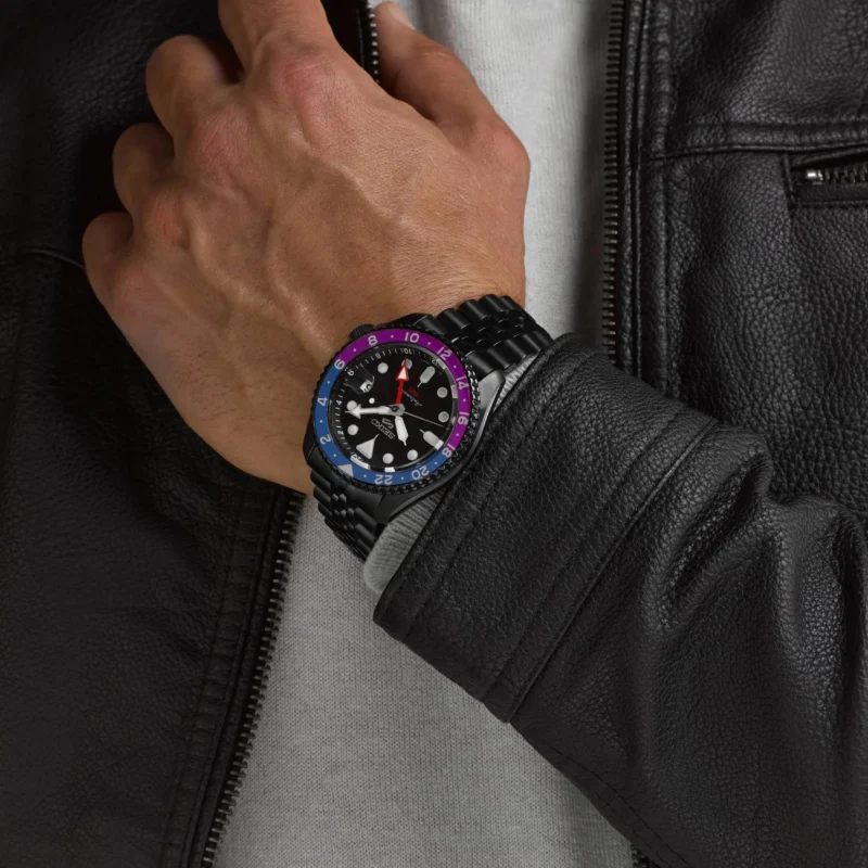 SEIKO GMT 5 SPORTS AUTOMATIC BLACK DIAL