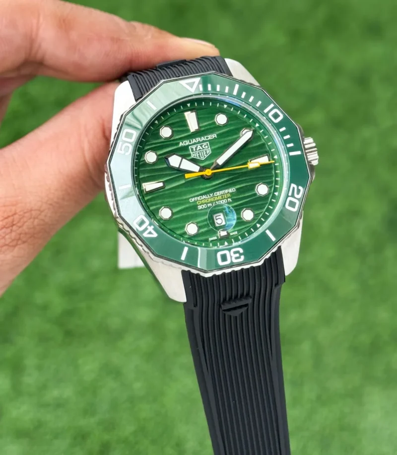 TAG HEUER AQUARACER 7A ORIGINAL GREEN DIAL AUTOMATIC