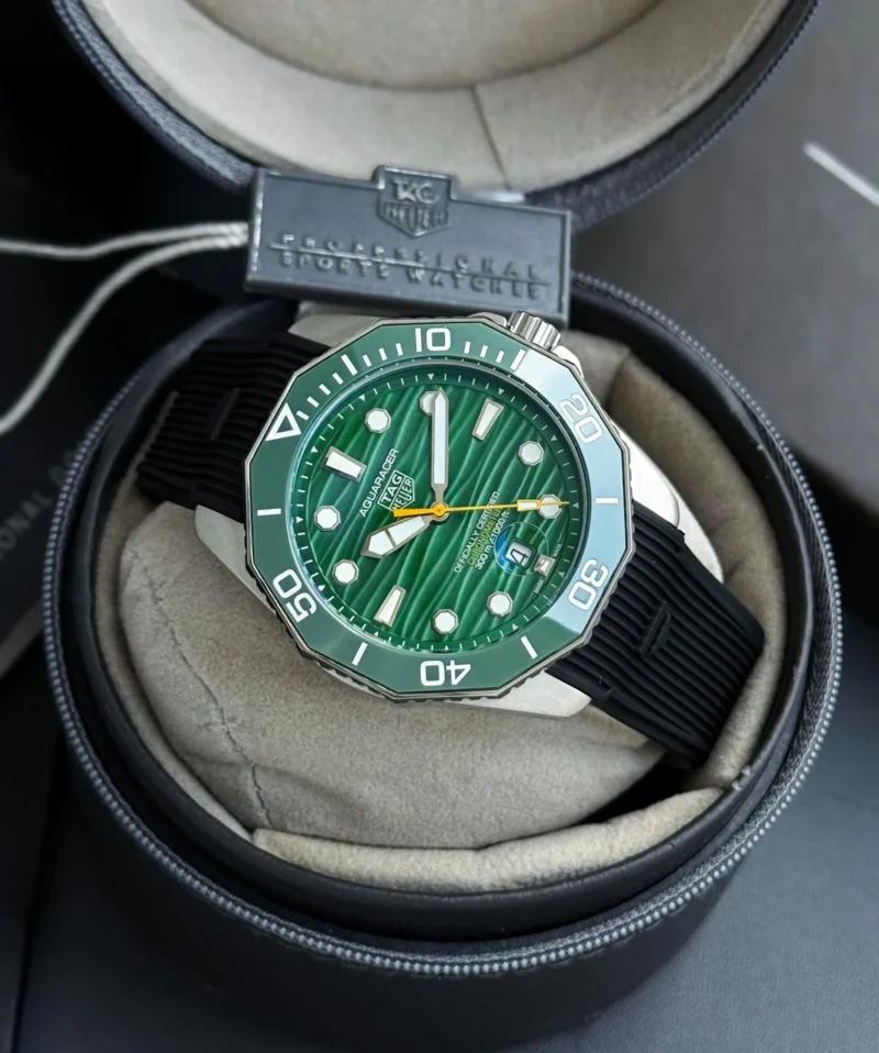 TAG HEUER AQUARACER 7A ORIGINAL GREEN DIAL AUTOMATIC