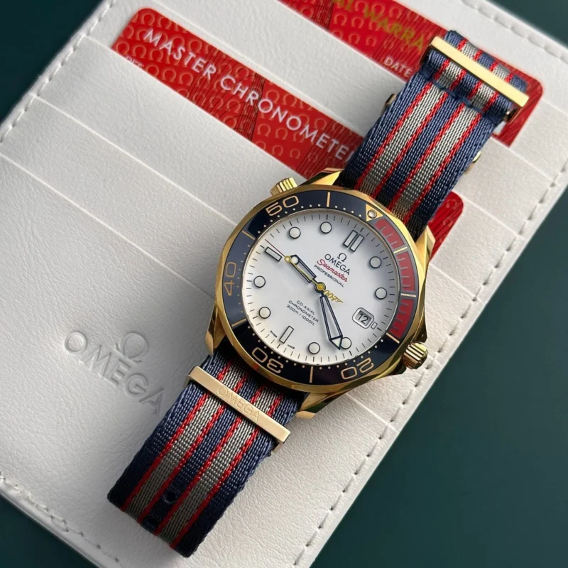 OMEGA SEAMASTER COMMANDER 007 WHITE DIAL