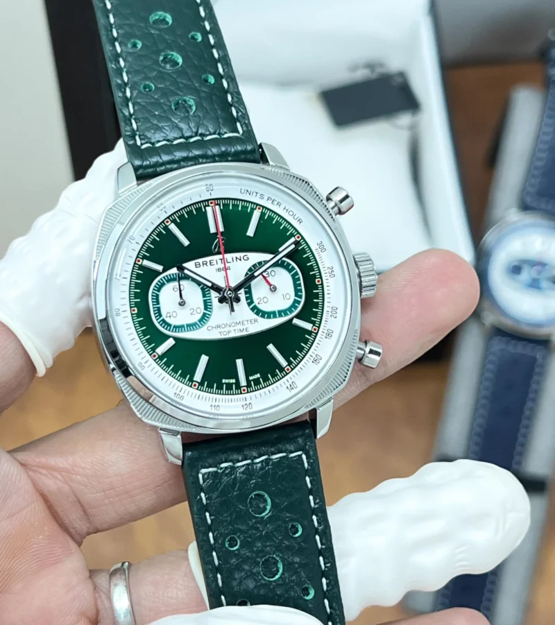 BREITLING TOP TIME B01 RACING 10AA
