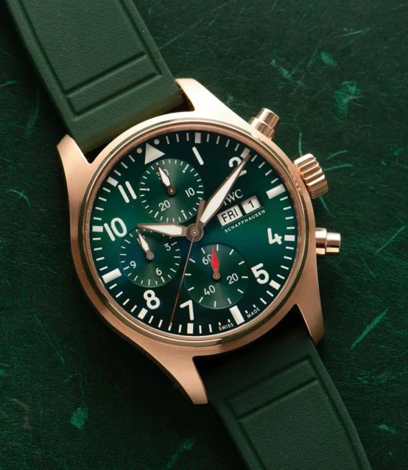 IWC SCHAFFGAUSEN PILOT’S IW389401 7AA PREMIUM GREEN