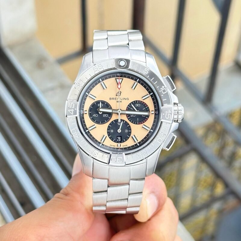 Breitling Avenger 44 Chronograph