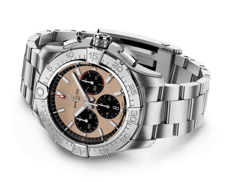 Breitling Avenger 44 Chronograph