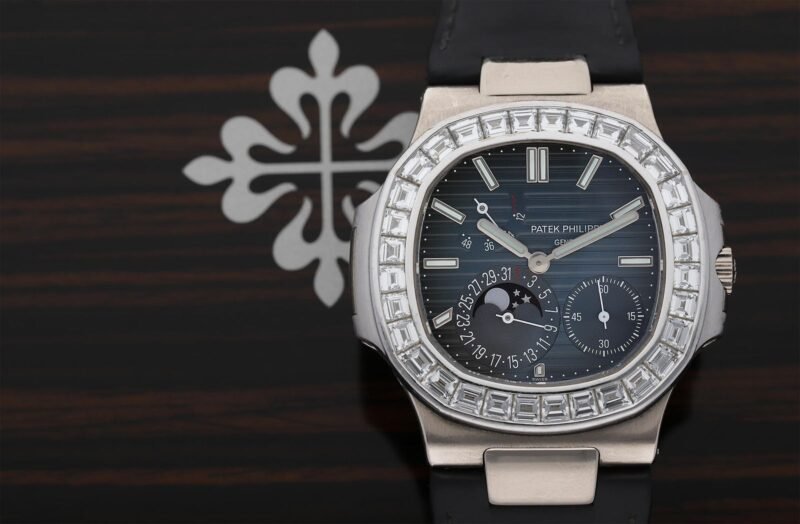 Patek Philippe Nautilus 5724G-001 Diamond