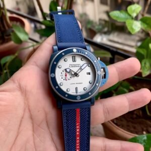 Luminor Panerai Submersible Luna-Rossa