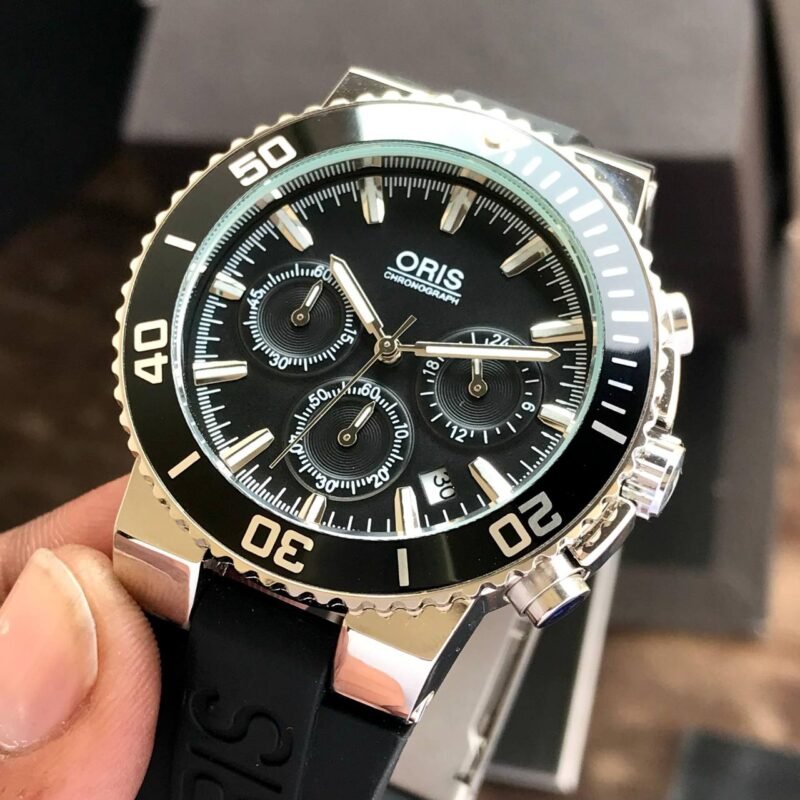 ORIS AQUIS CHRONOGRAPH
