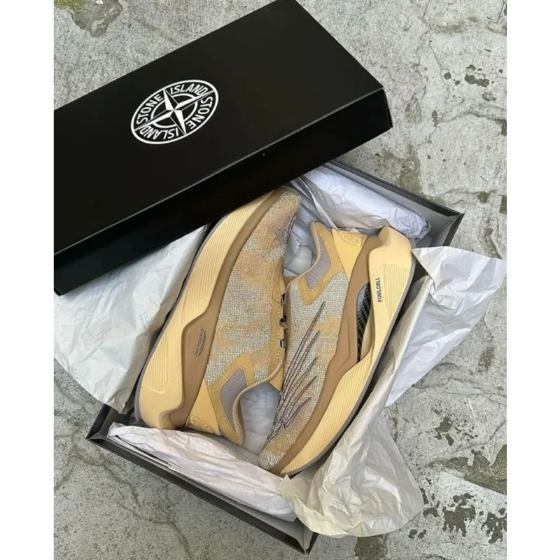 Stylish New Balance Fuel Cell Stone Island Tokyo Shoes for Men (SW4781)