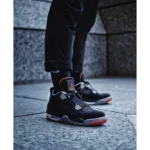 Trendy Jordan Retro 4 Bred Shoes for Men (SOH90)