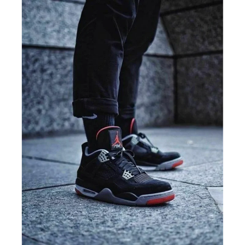 Trendy Jordan Retro 4 Bred Shoes for Men (SOH90)