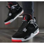 Trendy Jordan Retro 4 Bred Shoes for Men (SOH90)