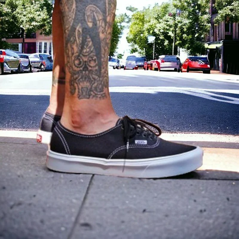 Trendy Vans Classis LXVI Authentic Black White Shoes for Men (GF188)