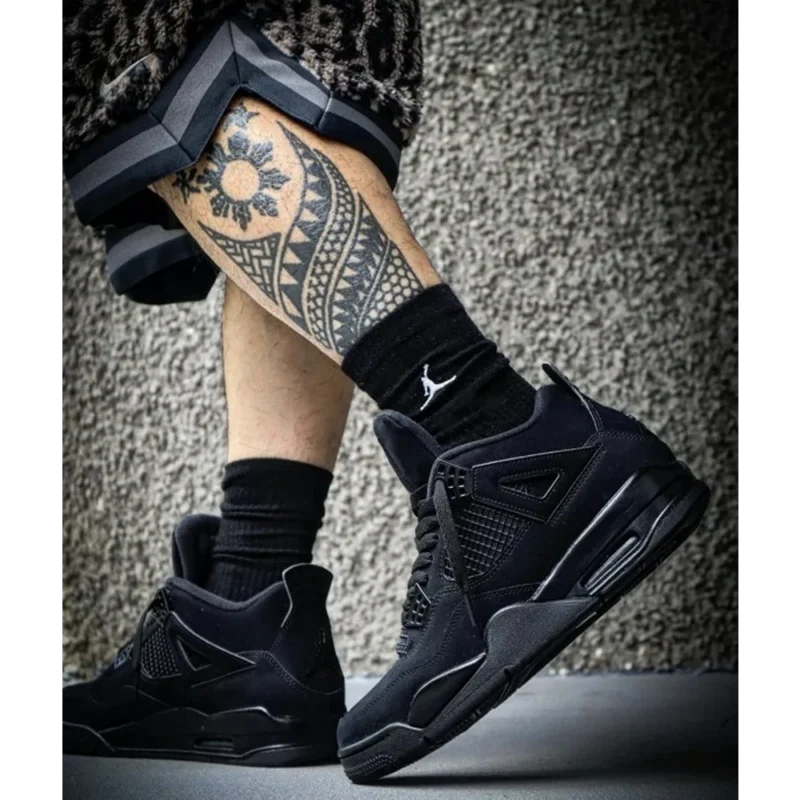 16-Nike-air-jordan-retro-4-black-cat-3499.webp Stylish Nike Air Jordan Retro 4 Black Cat Shoes for Men (SW4766)