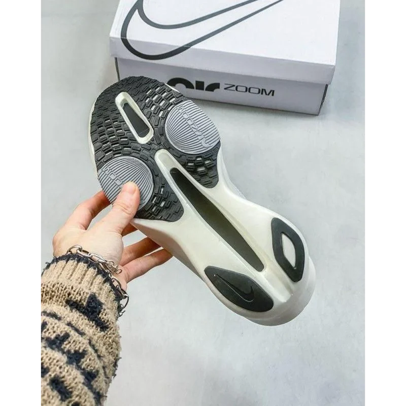 17-nikee-air-zoom-alphafly-3-white-4200-3.webp Premium Nike Air Zoom Alphafly 3 White Shoes for Men (BS315)