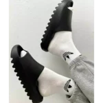 Classy Adidas Yeezy Slide Black (AME313)