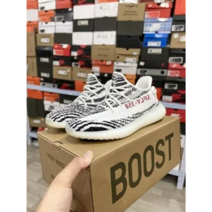 Classy Adidas Yeezy 350 Boost Zebra Shoes for Men (SW4752)