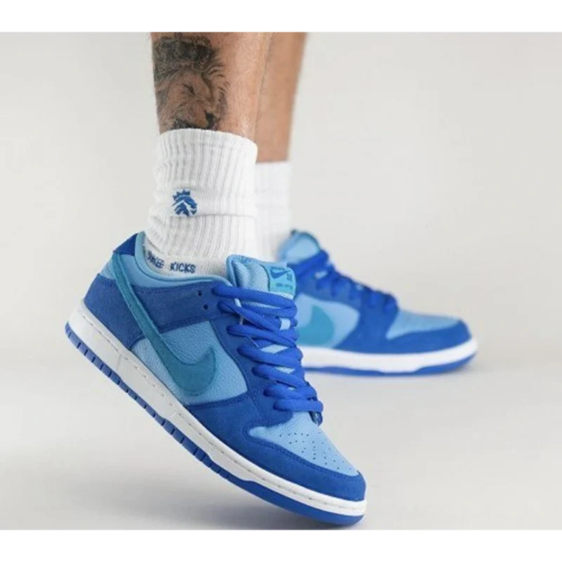 Trendy Nike SB Dunk Low Blue Raspberry Shoes for Men (SOH97)