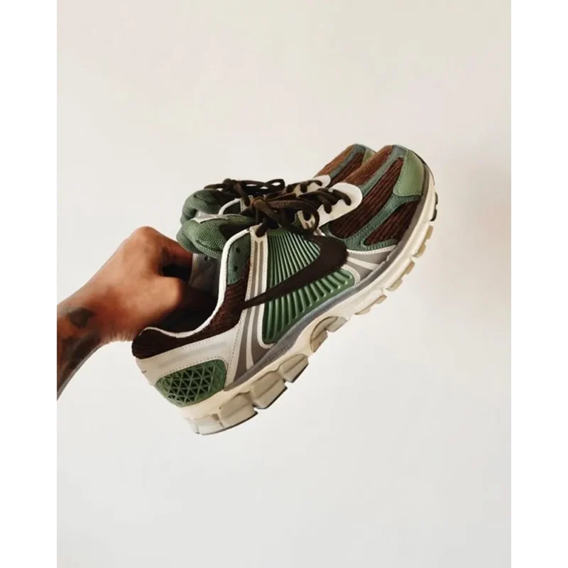 Superb Nike Zoom Vomero 5 Shoes for Men (SL4630)