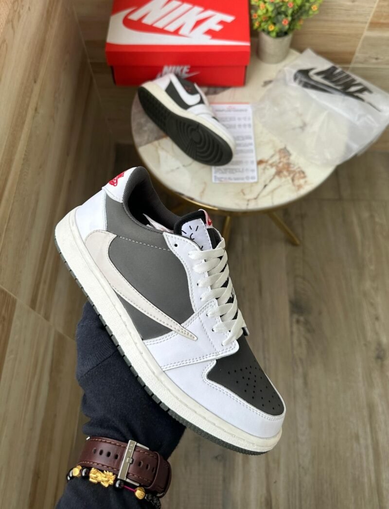 Air Jordans Retro 1 Travis Scott Travis Mocha