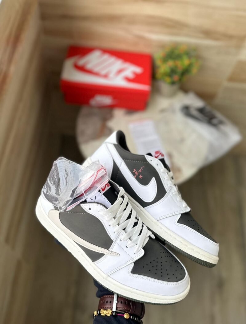 Air Jordans Retro 1 Travis Scott Travis Mocha