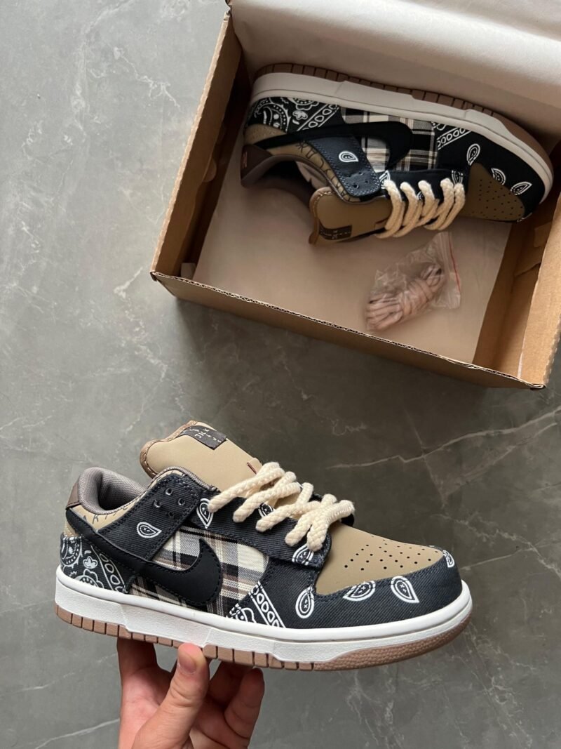 Branded SB Dunk x Travis Scott Sneakers