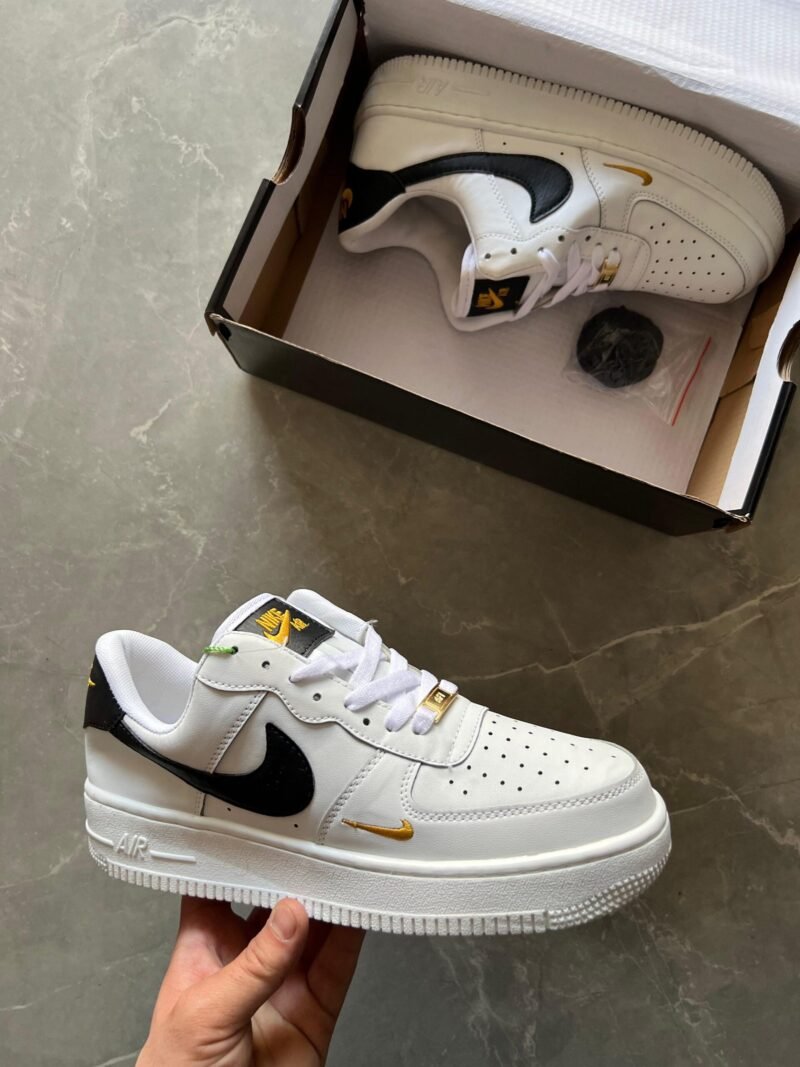 Branded Air Force 07 SR Sneakers