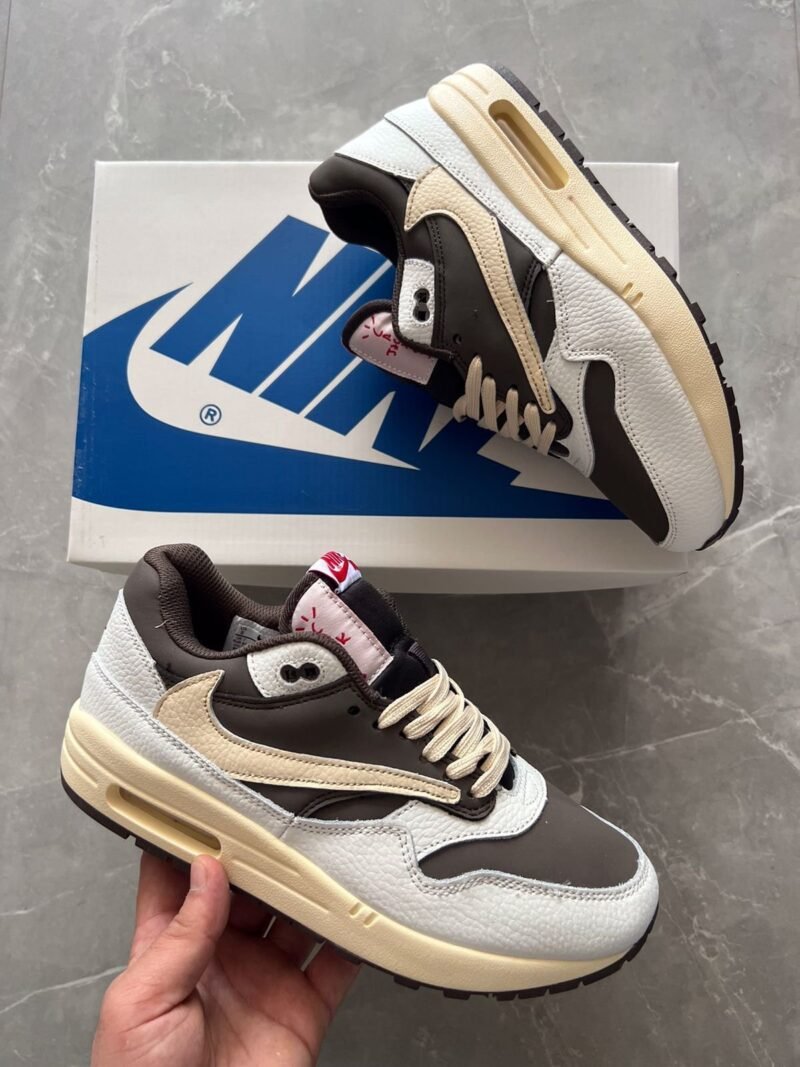 WhatsApp-Image-2024-03-01-at-9.09.00-PM.jpeg Nike Airmax Cactus Jack Sneaker