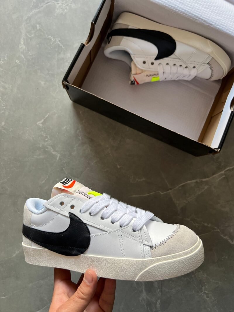 Branded Blazer Low Jumbo Sneakers