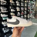 Branded Blazer Low Jumbo Sneakers