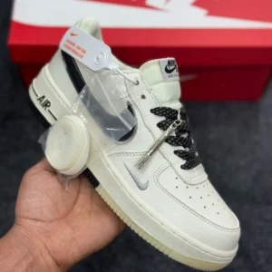 Nike Air Force 1 Originals (Girls)