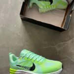 Nike Lunar Roam Sneakers