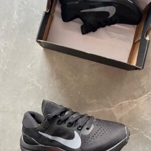 Nike Zoom Vomero 15 - (Black)