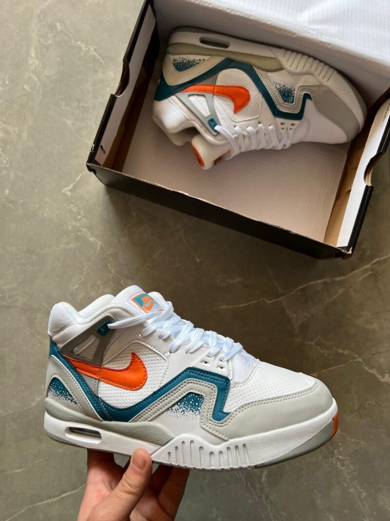 Nike Air Tech Challenge White