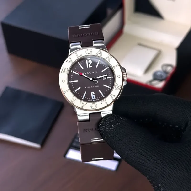 Classy Bvlgari Watch For Men (CS4181)