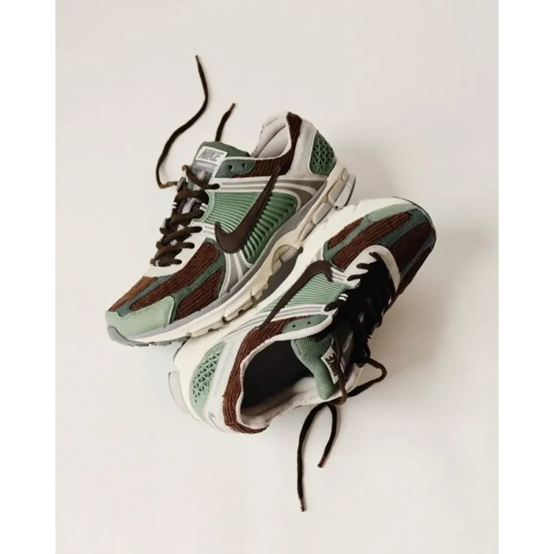 Superb Nike Zoom Vomero 5 Shoes for Men (SL4630)