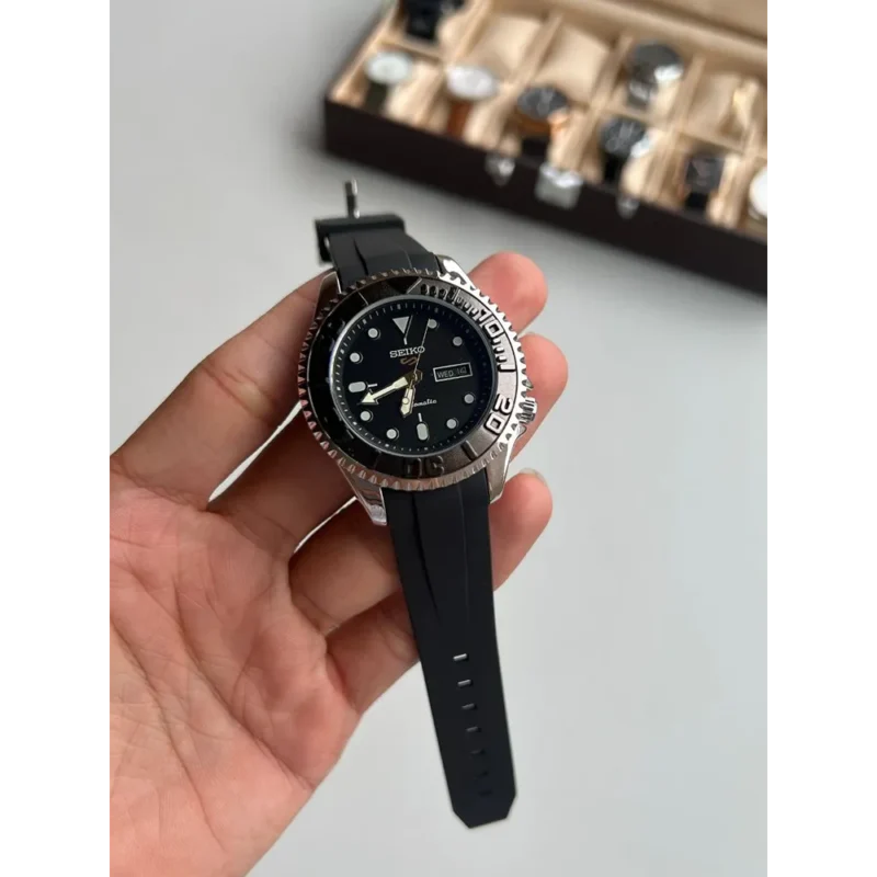 Imported Seiko Watch For Men (LUT37) Imported Seiko Watch For Men (LUT37)