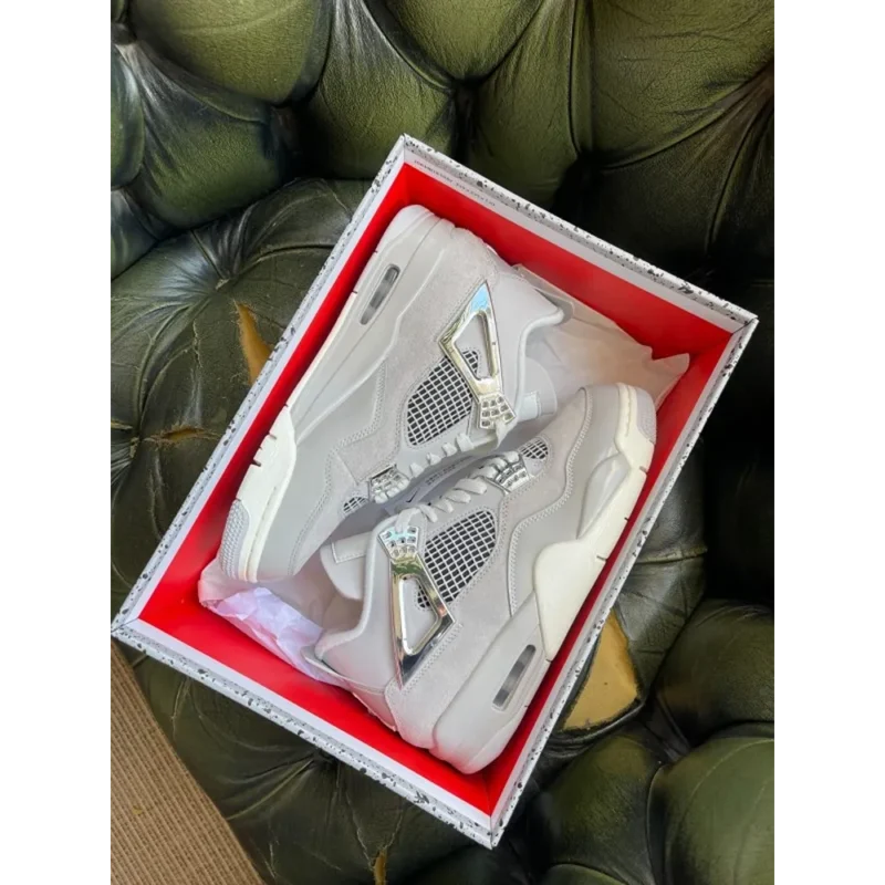 Classy Nike Air Jordan Retro 4 Frozen Shoes For Men (SHH07887)