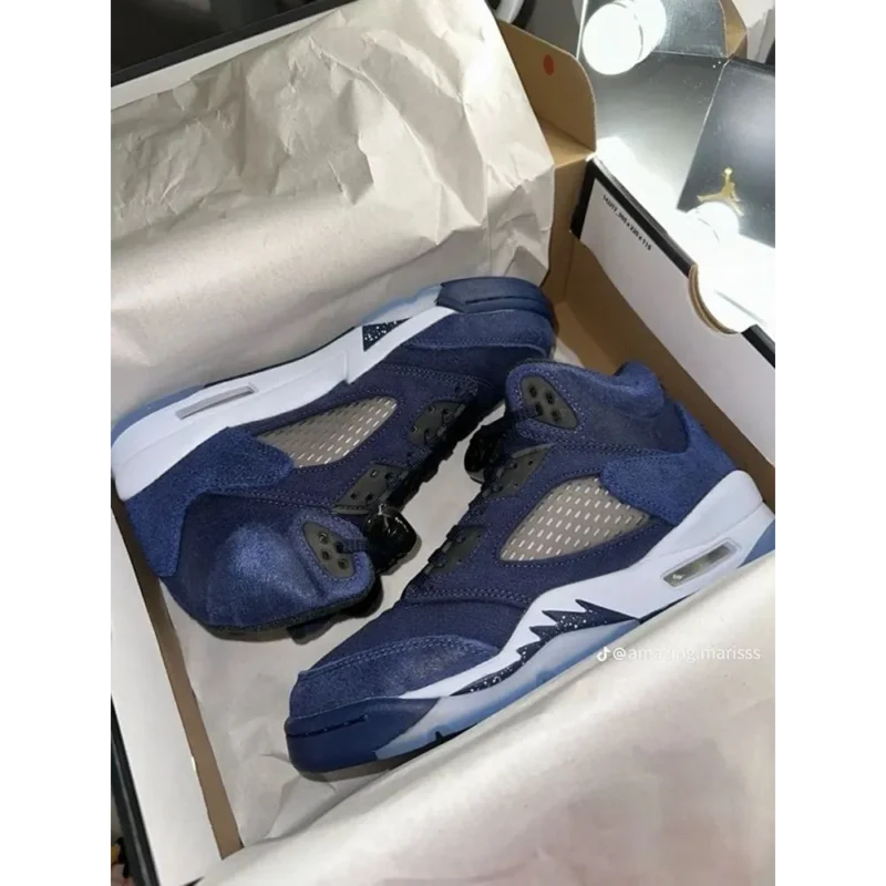 Classy Nike Air Jordan Retro 5 Shoes For Men (SHH07720)