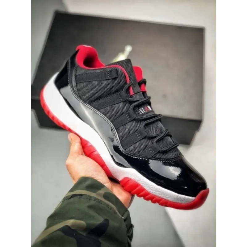 Stylish Nike Air Jordan 11 Low Bred Shoes For Men (SW5668)