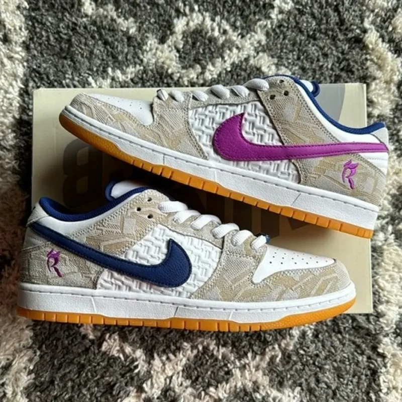 Trendy Nike Sb Dunk Low Rayssa Leal Shoes For Men (SW6209)