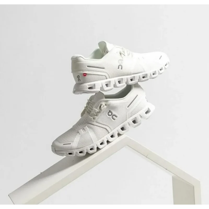 Classy Dc Cloud On Till 2.0 White Shoes For Men (SHH07823)