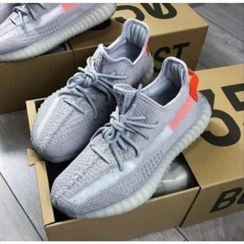 Stylish Adidas Yeezy 350 V2 Tail Light Shoes For Men (SW5637)