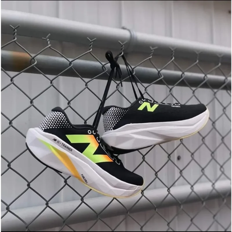 p-36-09-36-28-318495.webp Classy New Balance Supercomp Trainer V3 Shoes For Men (SHH07862)