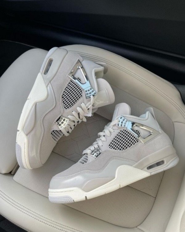 Premium Nike Air Jordan Retro 4 Frozen Shoes For Men (SW6465)