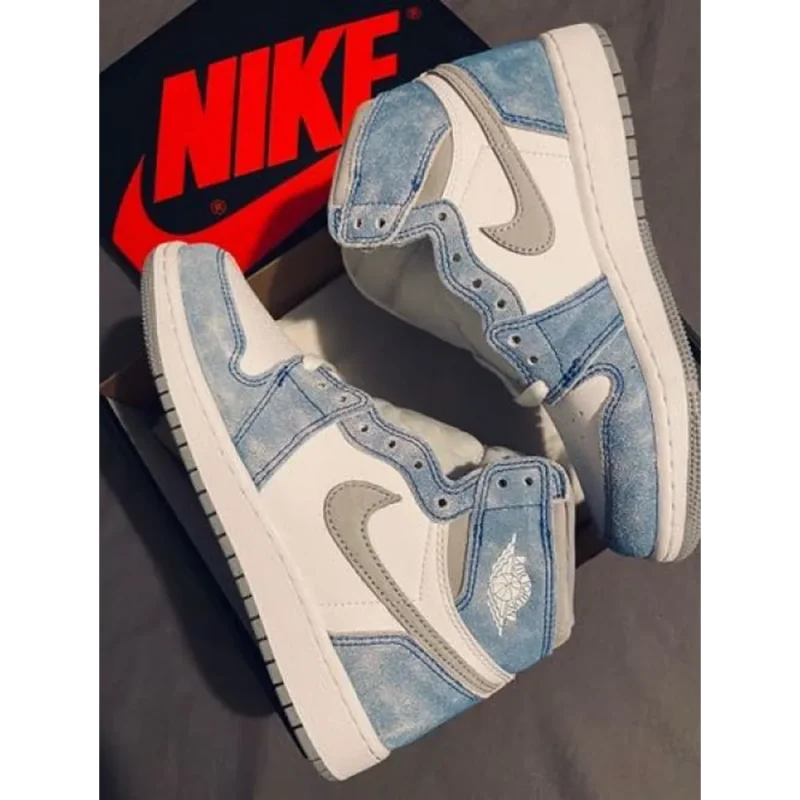 Trendy Nike Air Jordan Retro 1 Hyper Royal Shoes For Men (SHUB718)