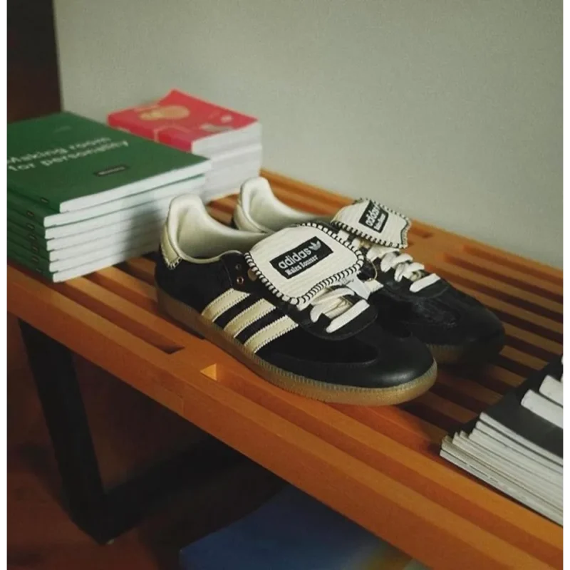 p-6-16-29-38-982972.webp Trendy Adidas Wales Bonner X Samba Pony Tonal Core Black Shoes For Men (SW6232)
