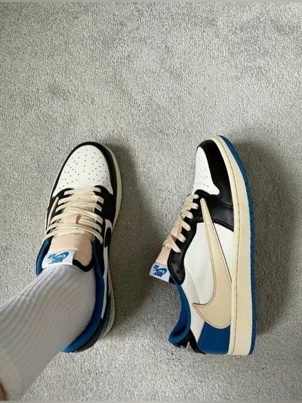 Premium Nike Air Jordan Retro 1 Low Shoes For Men (SW6471)